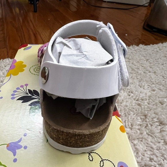 LAURA ASHLEY LITTLE GIRLS SIZE 7 SANDAL NIB - Picture 7 of 9